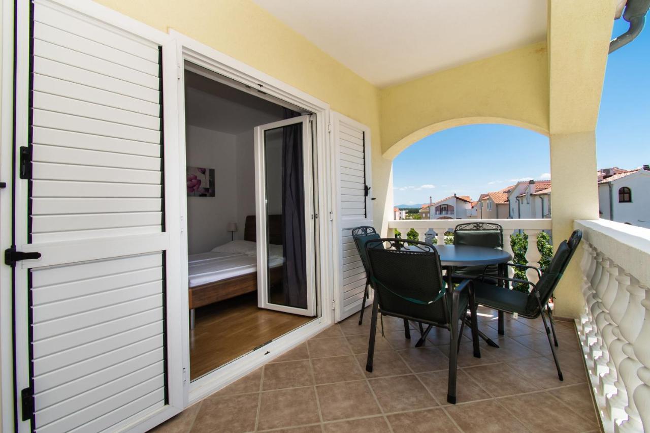 Apartments Kendes Vodice Kültér fotó